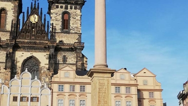 Mariánský sloup na Staroměs tském náměstí v Praze